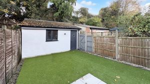 Photo 16- click for photo gallery